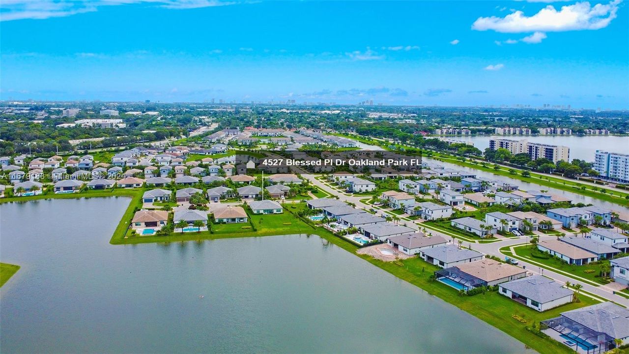 For Sale: $1,375,000 (3 beds, 2 baths, 2468 Square Feet)