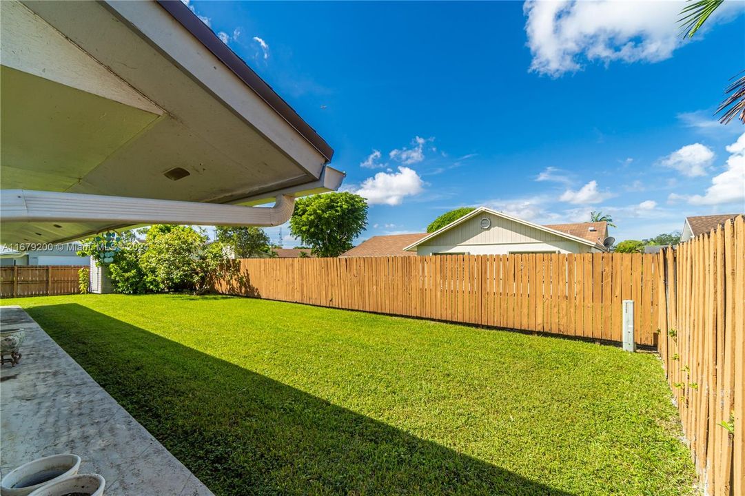 For Sale: $790,000 (4 beds, 2 baths, 1934 Square Feet)