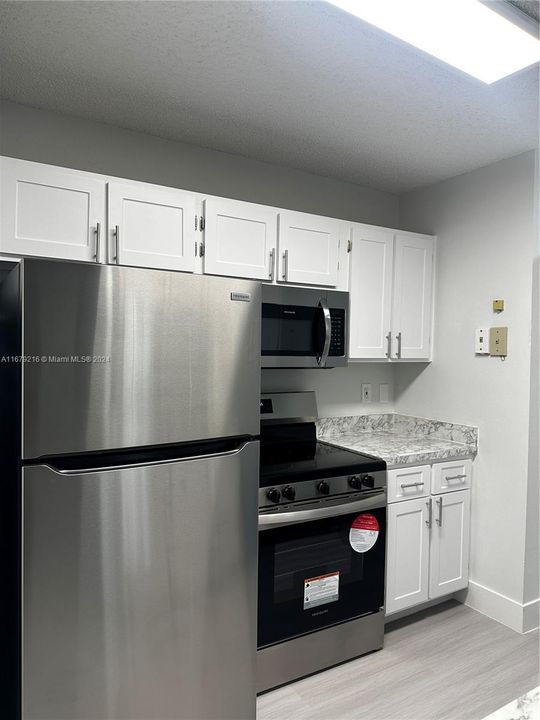 最近租的: $1,850 (1 贝兹, 1 浴室, 735 平方英尺)