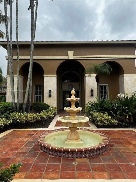 最近租的: $1,850 (1 贝兹, 1 浴室, 735 平方英尺)