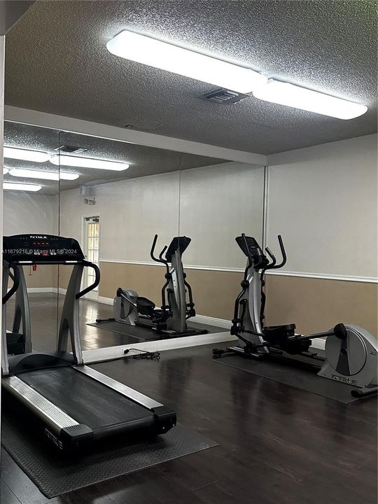 最近租的: $1,850 (1 贝兹, 1 浴室, 735 平方英尺)