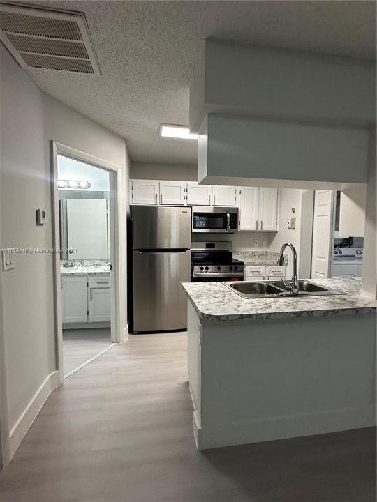 最近租的: $1,850 (1 贝兹, 1 浴室, 735 平方英尺)