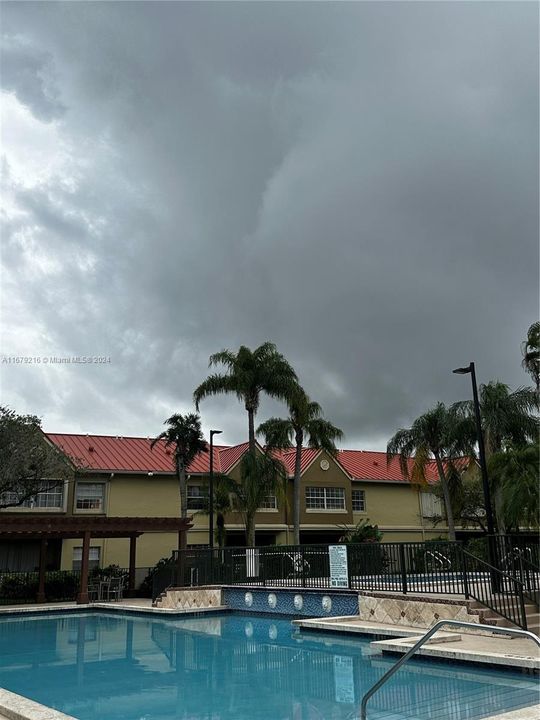 最近租的: $1,850 (1 贝兹, 1 浴室, 735 平方英尺)