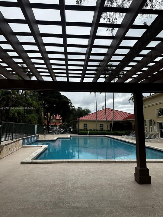 最近租的: $1,850 (1 贝兹, 1 浴室, 735 平方英尺)