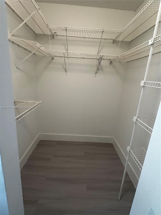 最近租的: $1,850 (1 贝兹, 1 浴室, 735 平方英尺)