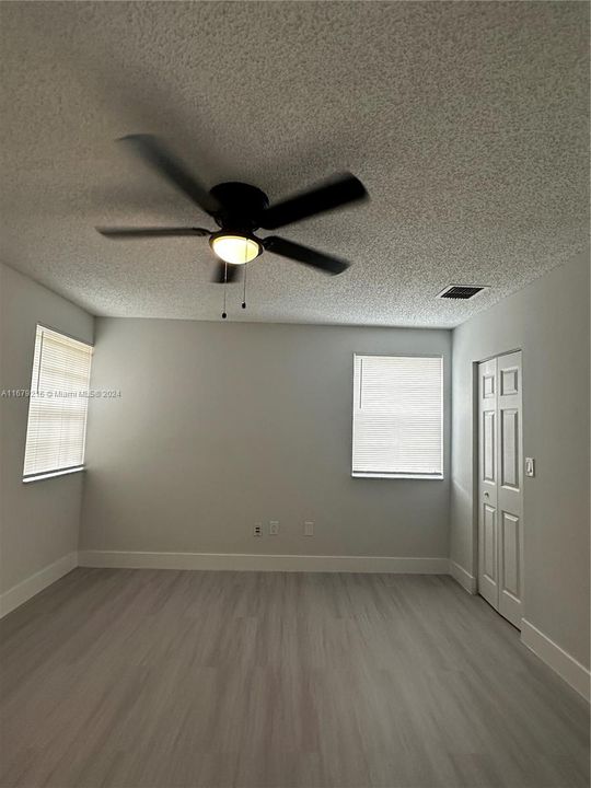 最近租的: $1,850 (1 贝兹, 1 浴室, 735 平方英尺)