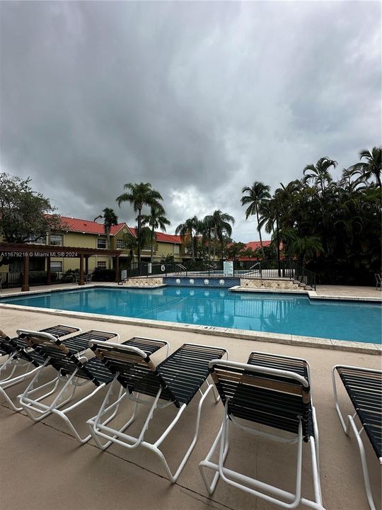 最近租的: $1,850 (1 贝兹, 1 浴室, 735 平方英尺)