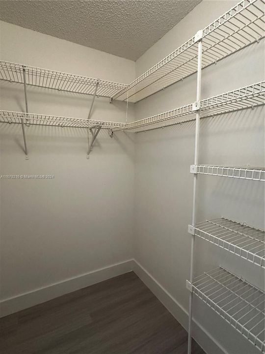 最近租的: $1,850 (1 贝兹, 1 浴室, 735 平方英尺)