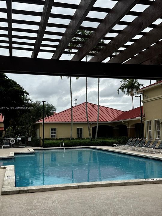 最近租的: $1,850 (1 贝兹, 1 浴室, 735 平方英尺)