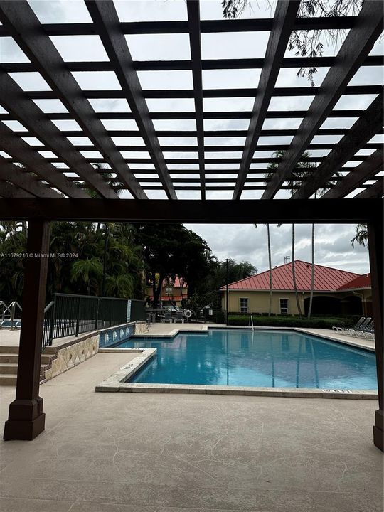 最近租的: $1,850 (1 贝兹, 1 浴室, 735 平方英尺)