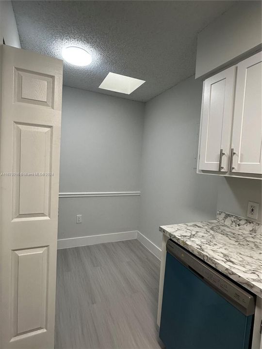 最近租的: $1,850 (1 贝兹, 1 浴室, 735 平方英尺)