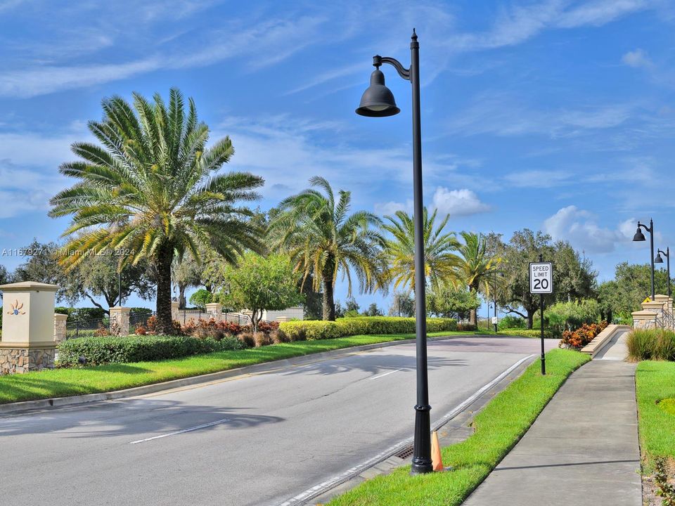 MAIN ENTRANCE VIEW