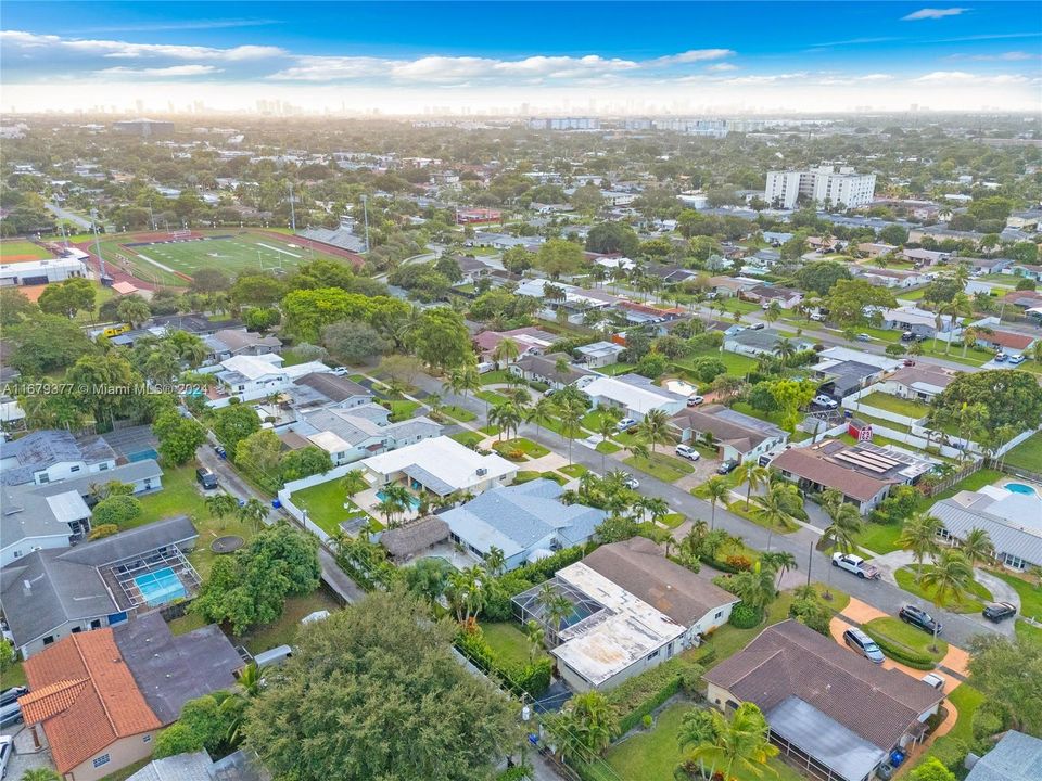 For Sale: $799,900 (4 beds, 2 baths, 2383 Square Feet)