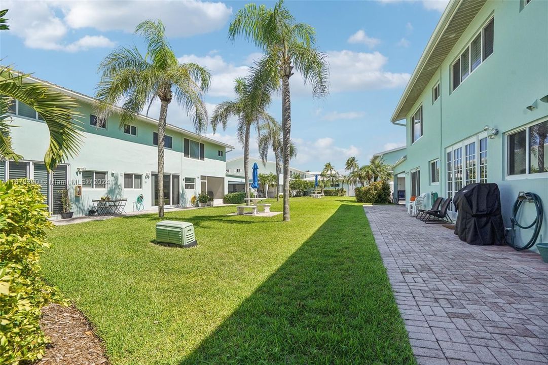 For Sale: $849,000 (3 beds, 2 baths, 1790 Square Feet)