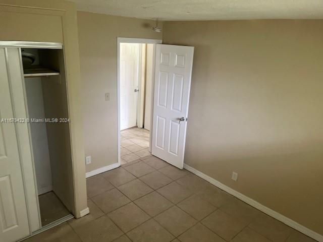 Active With Contract: $1,600 (2 beds, 1 baths, 0 Square Feet)