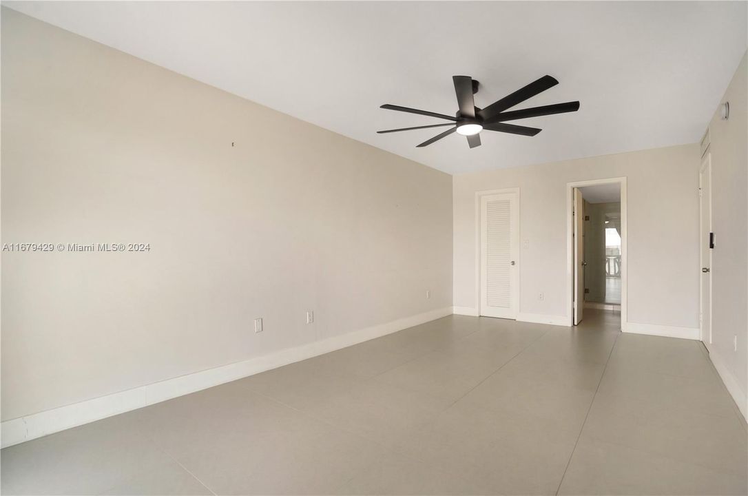 For Sale: $429,000 (2 beds, 2 baths, 1115 Square Feet)