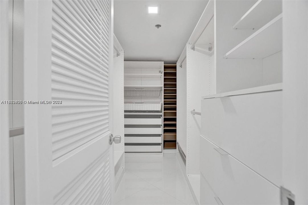 En Venta: $1,395,000 (2 camas, 2 baños, 2018 Pies cuadrados)