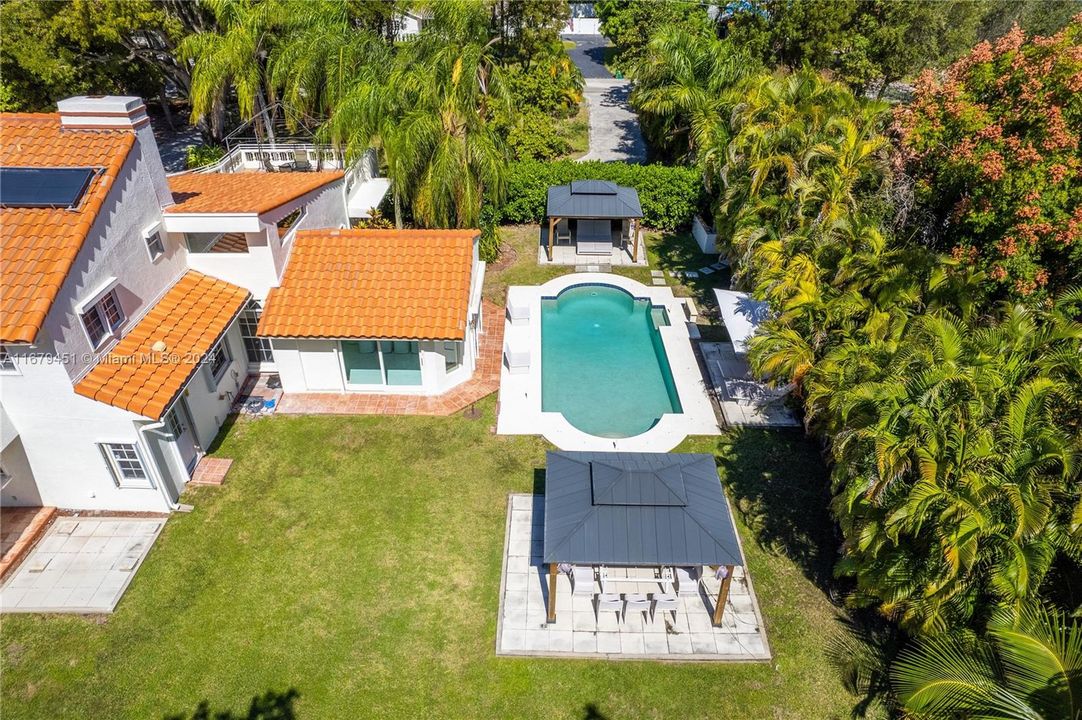 En Venta: $1,850,000 (4 camas, 4 baños, 3207 Pies cuadrados)