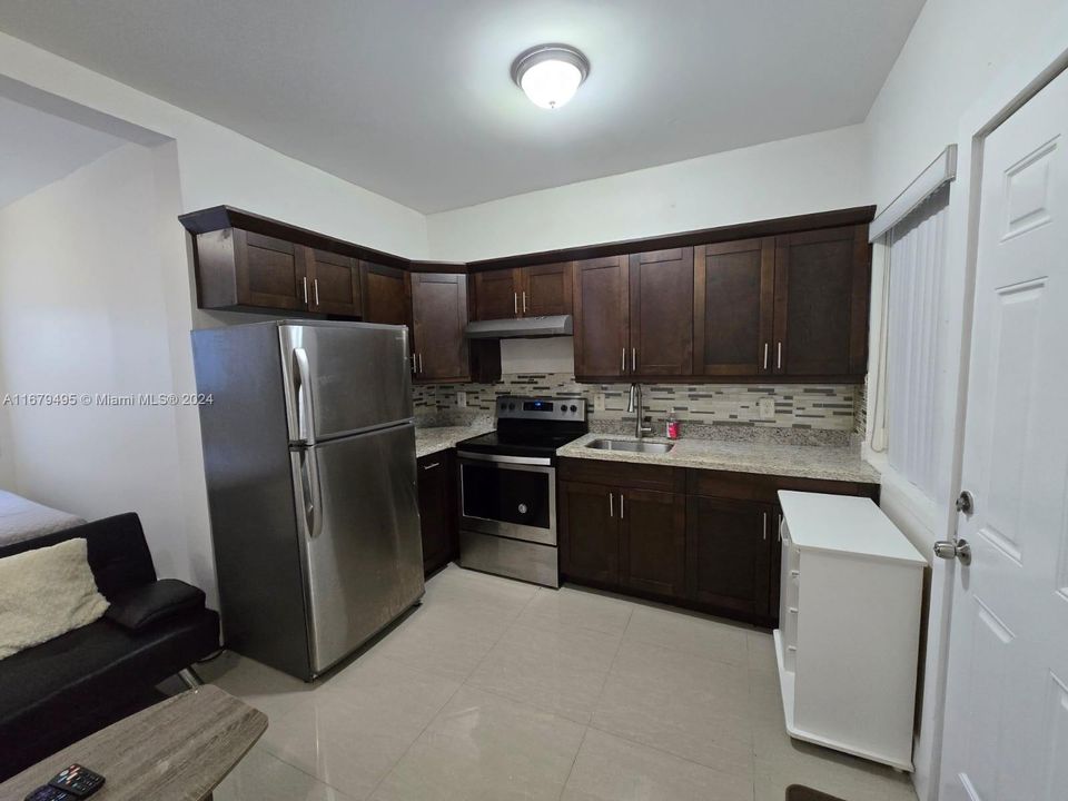 For Rent: $1,475 (0 beds, 1 baths, 4288 Square Feet)