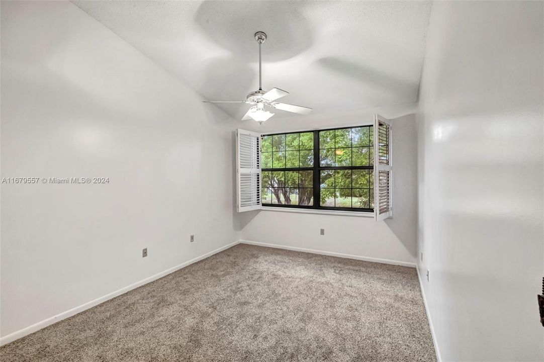 For Sale: $389,500 (2 beds, 2 baths, 1187 Square Feet)