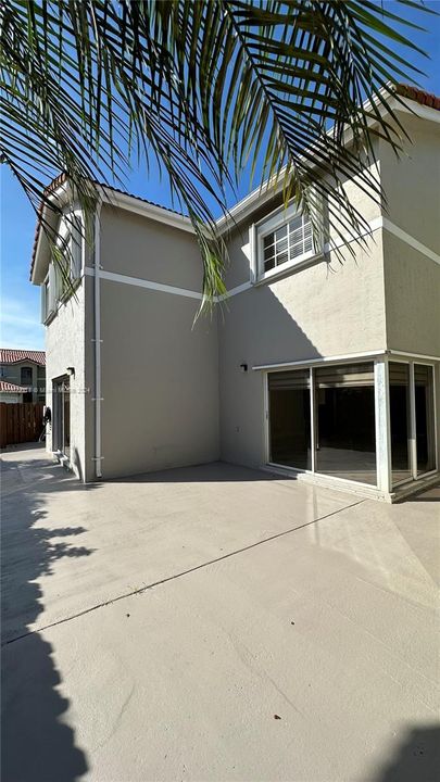 En Venta: $799,000 (4 camas, 2 baños, 2016 Pies cuadrados)