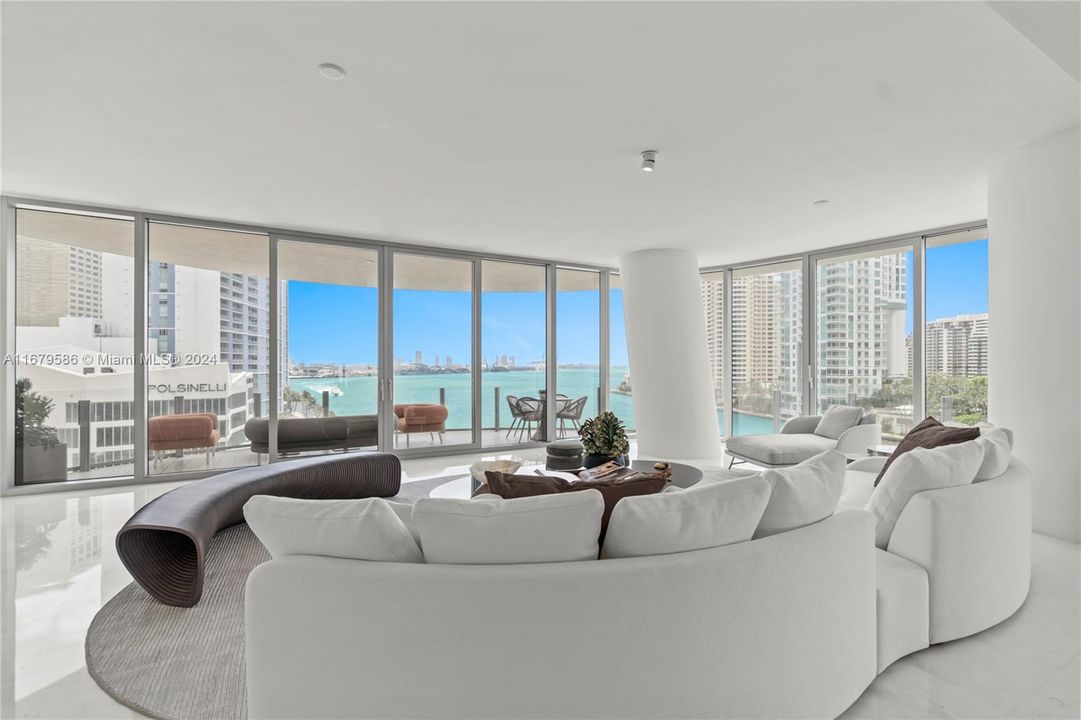 For Sale: $6,999,000 (4 beds, 4 baths, 3438 Square Feet)