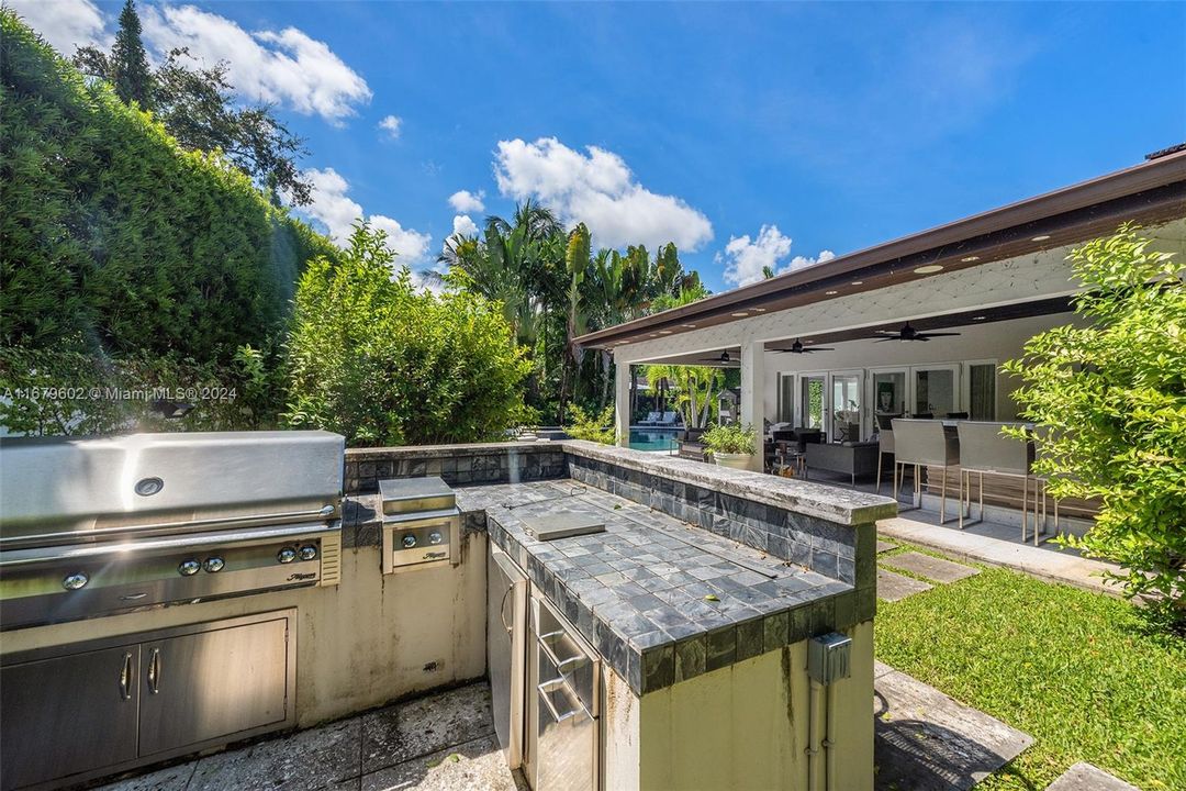 En Venta: $8,395,000 (5 camas, 5 baños, 4048 Pies cuadrados)