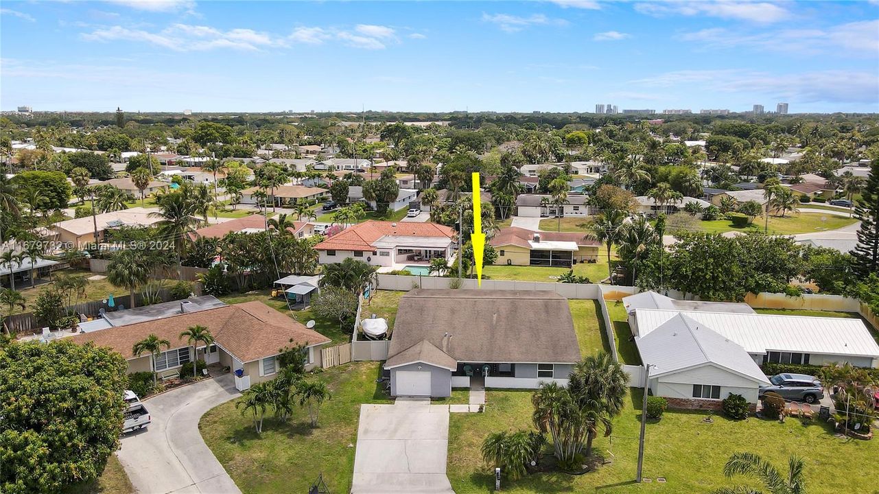 For Sale: $699,000 (4 beds, 3 baths, 2728 Square Feet)