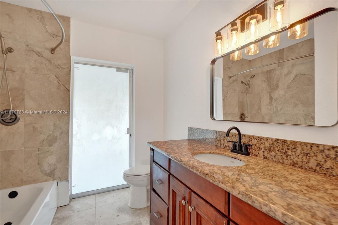 For Sale: $434,900 (2 beds, 1 baths, 1079 Square Feet)