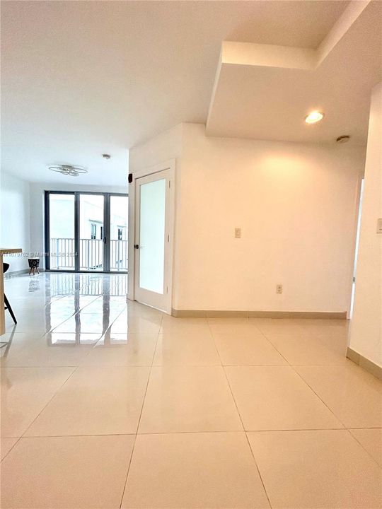 En Venta: $445,000 (3 camas, 2 baños, 1100 Pies cuadrados)