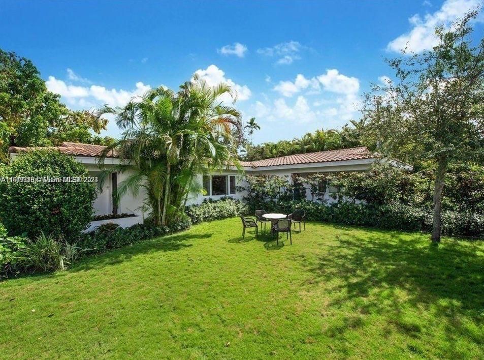 En Venta: $1,899,000 (4 camas, 2 baños, 2067 Pies cuadrados)