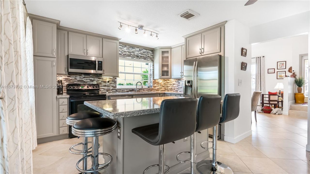 For Sale: $579,900 (3 beds, 2 baths, 1529 Square Feet)