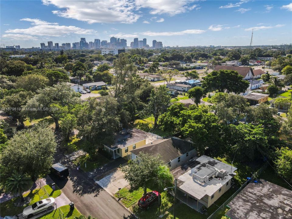 For Sale: $380,000 (3 beds, 2 baths, 1116 Square Feet)