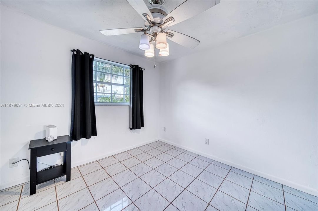 For Sale: $665,000 (4 beds, 2 baths, 1483 Square Feet)