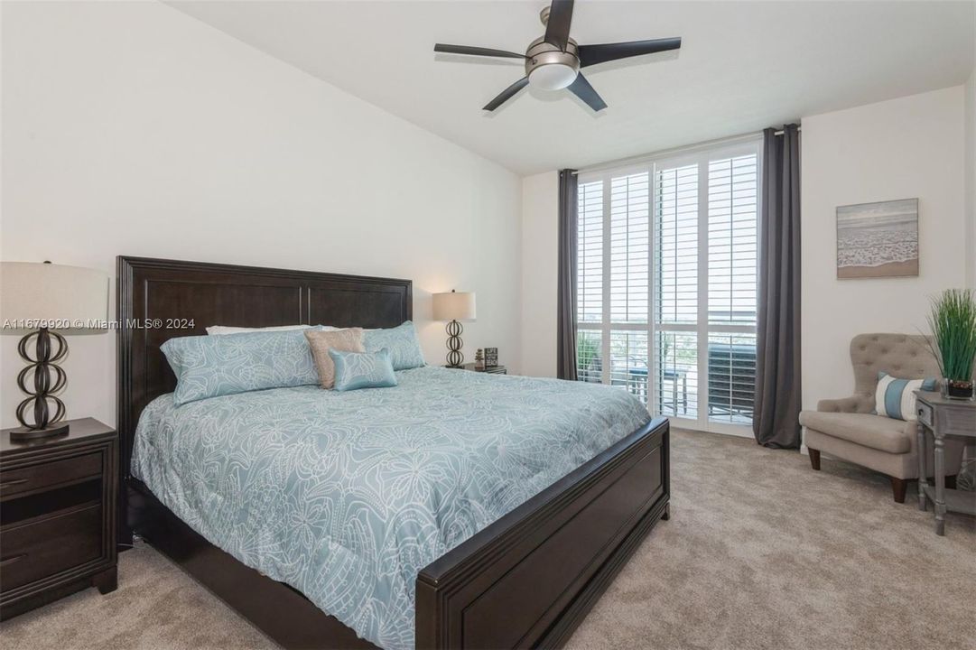 For Sale: $595,000 (1 beds, 1 baths, 1384 Square Feet)