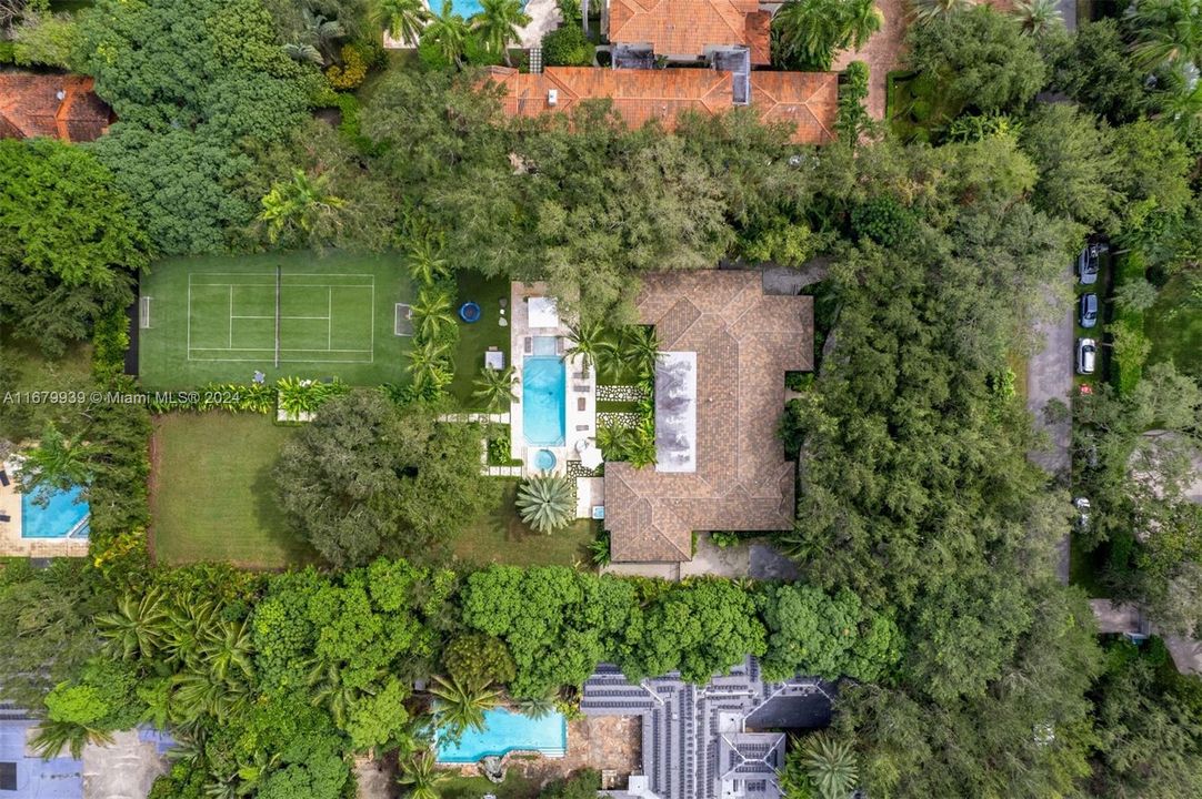 En Venta: $6,800,000 (5 camas, 6 baños, 4502 Pies cuadrados)