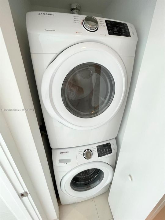 Washer & Dryer