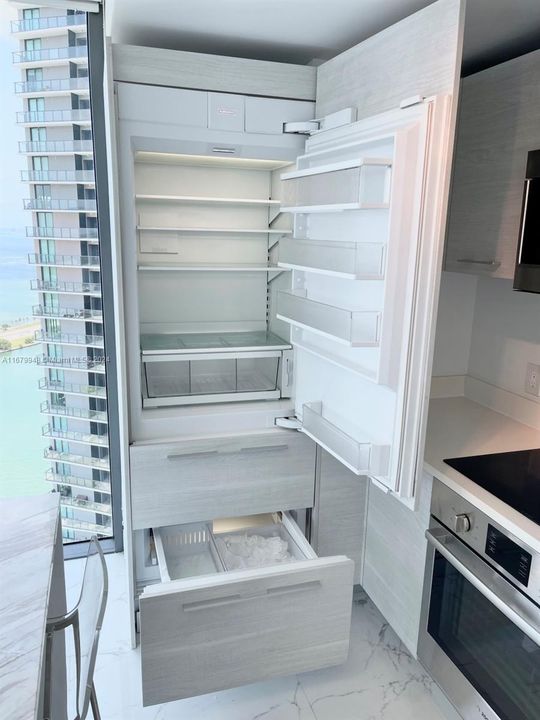 Refrigerator & Ice Maker