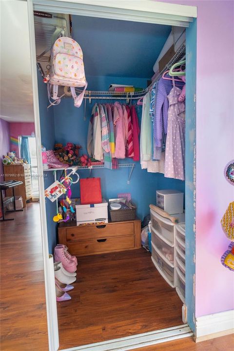 2nd Bedroom closet