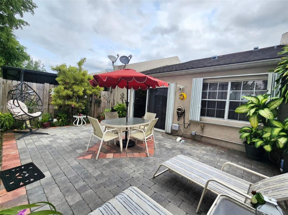 For Sale: $404,999 (3 beds, 2 baths, 1486 Square Feet)