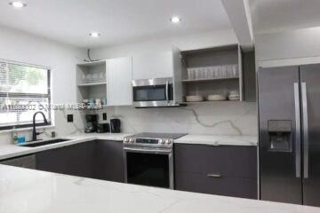 En Venta: $1,080,000 (4 camas, 3 baños, 959 Pies cuadrados)