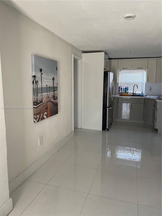 Active With Contract: $1,850 (1 beds, 1 baths, 550 Square Feet)