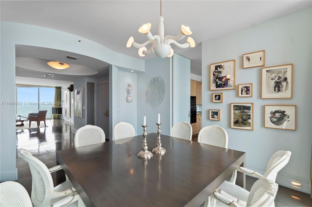 For Sale: $3,150,000 (2 beds, 2 baths, 1960 Square Feet)