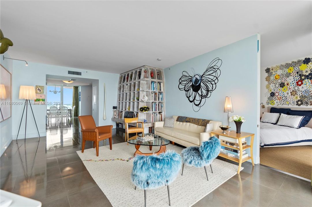 For Sale: $3,150,000 (2 beds, 2 baths, 1960 Square Feet)