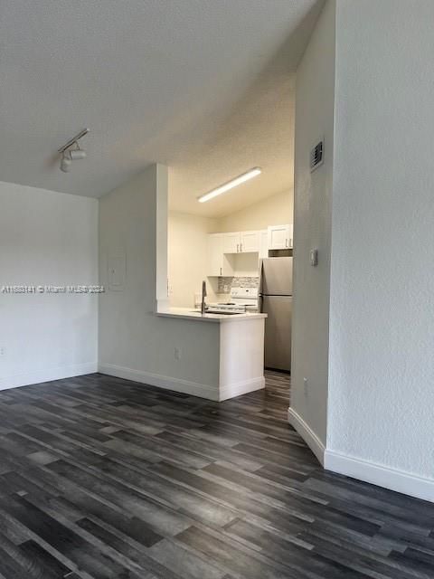 Recently Rented: $1,875 (1 beds, 1 baths, 804 Square Feet)