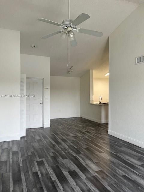 Recently Rented: $1,875 (1 beds, 1 baths, 804 Square Feet)