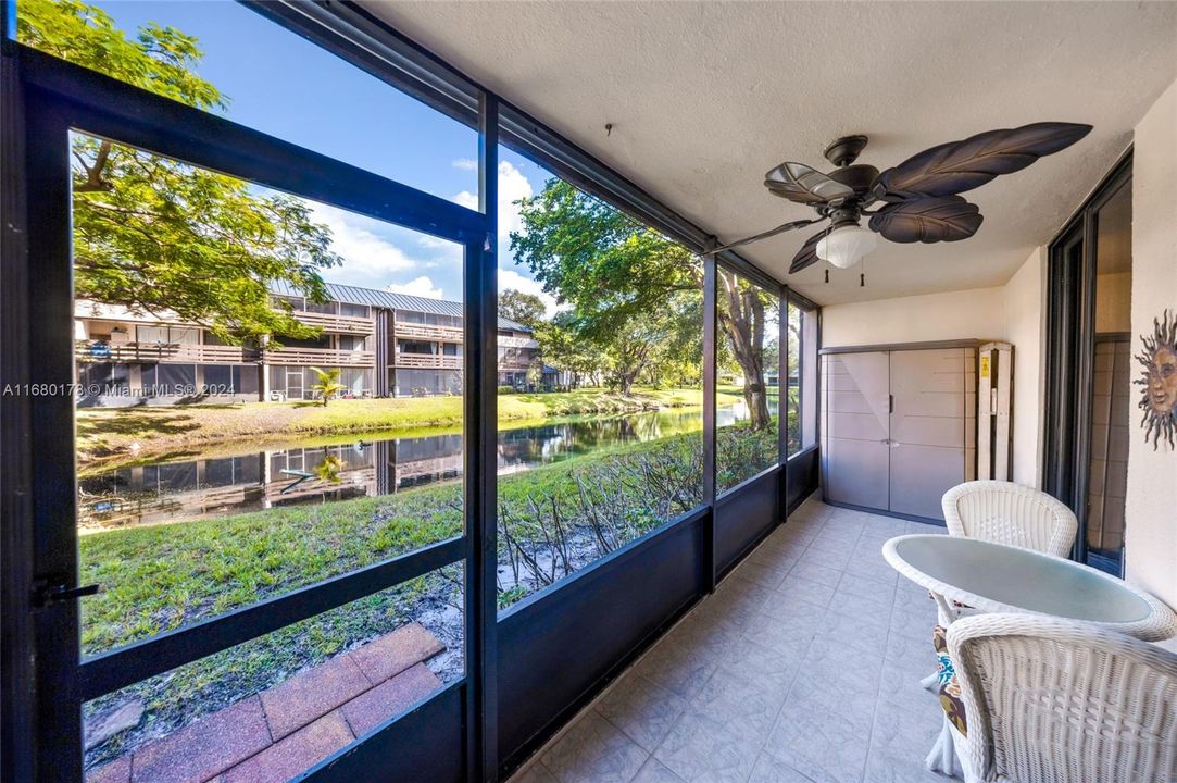 Screened Rear Porch