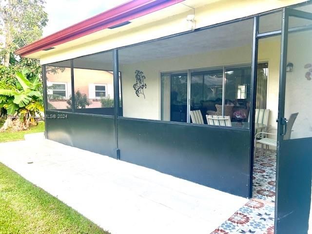 En Venta: $439,000 (2 camas, 2 baños, 1406 Pies cuadrados)