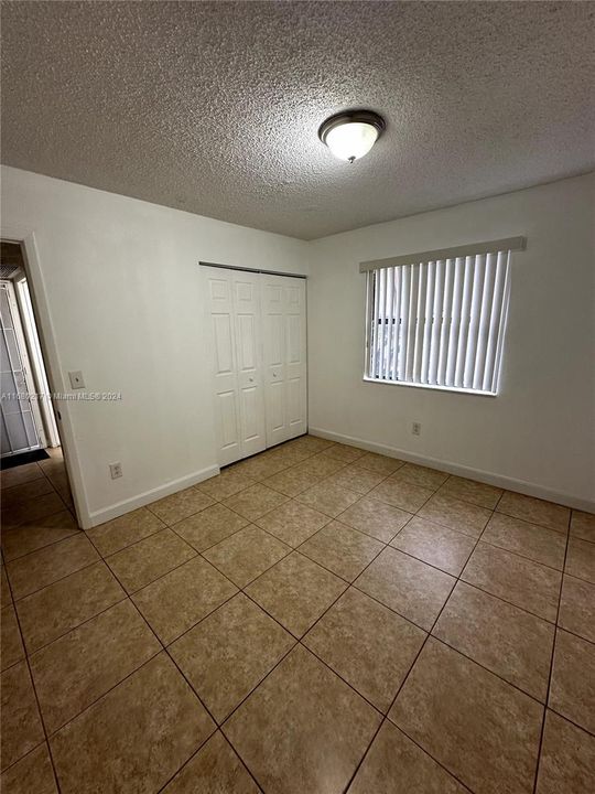 For Sale: $275,000 (2 beds, 2 baths, 750 Square Feet)