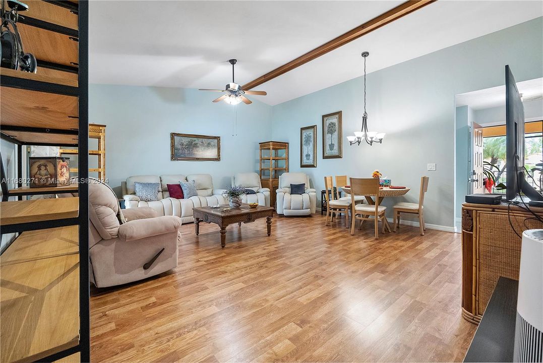 Living room w/laminate flooring